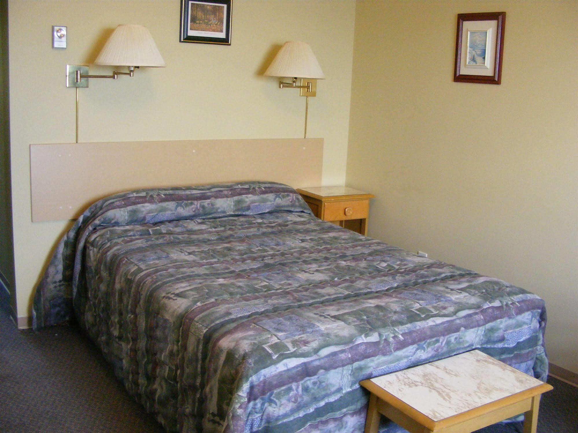 Hotel Motel Bon Accueil Riviere-la-Madeleine ภายนอก รูปภาพ